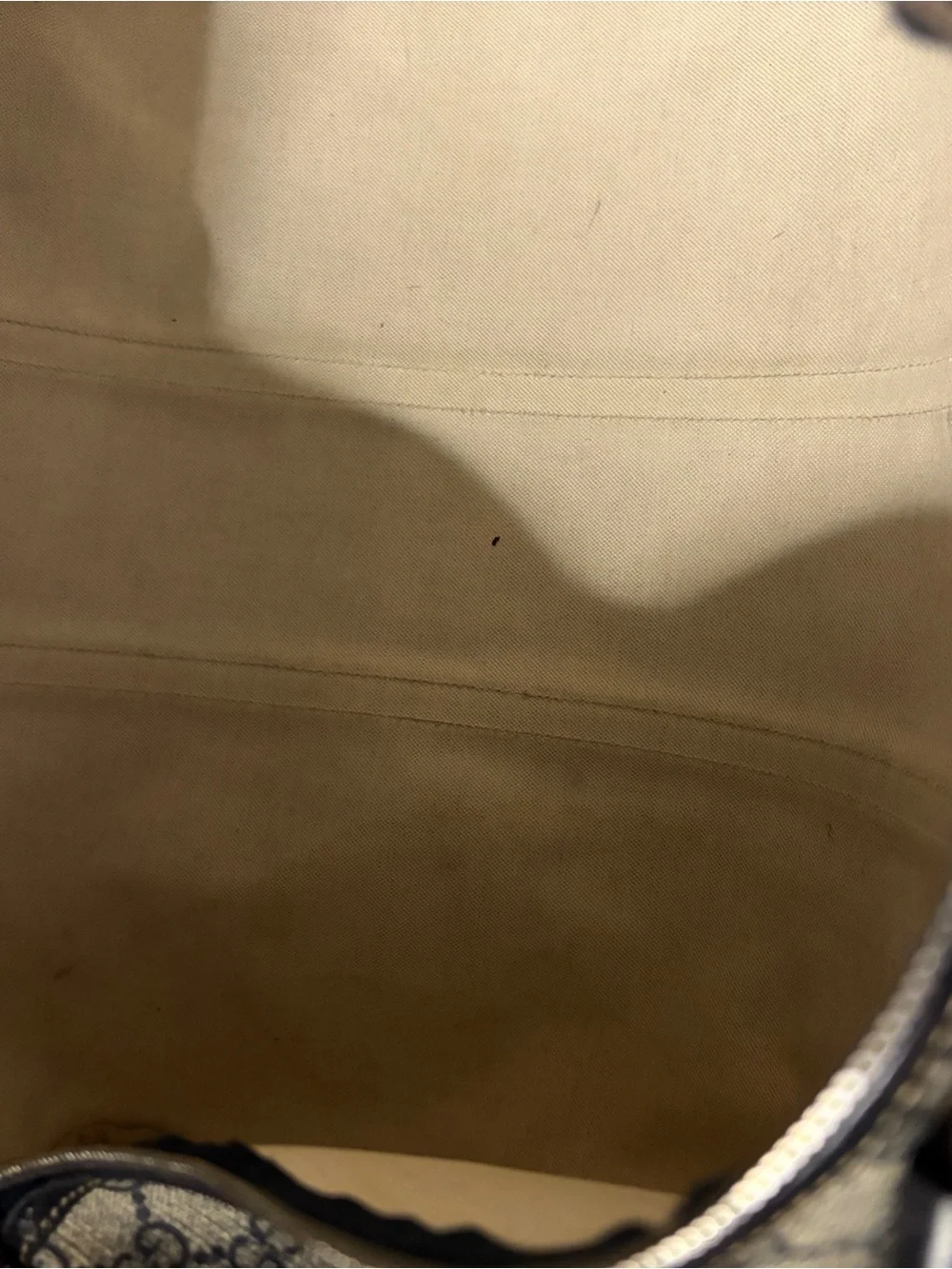 Gucci Beige and Navy GG Monogram Duffel Bag - Picture 15 of 17